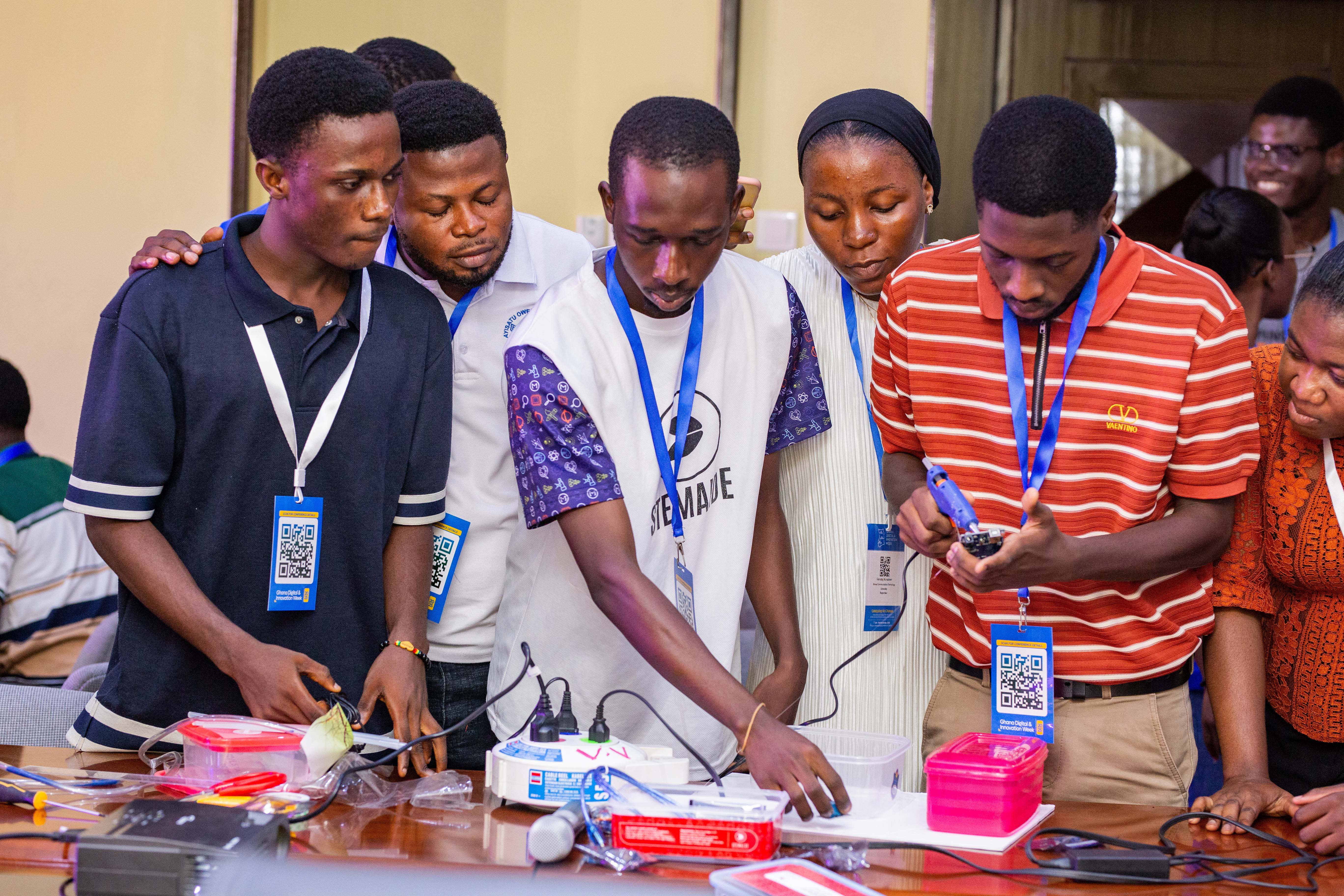 African students in technology lab